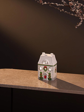 картинка Домик с подсветкой Olgod из коллекции New Year Essential, 16 см от магазина Tkano