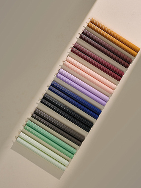 картинка Набор из двух свечей мятного цвета из коллекции Edge от магазина Tkano