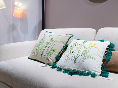 картинка Подушка декоративная Everbloom из коллекции Ethnic от магазина Tkano